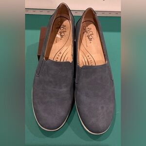 Life Stride Gray Slip-On Women’s Flats Size 9.5